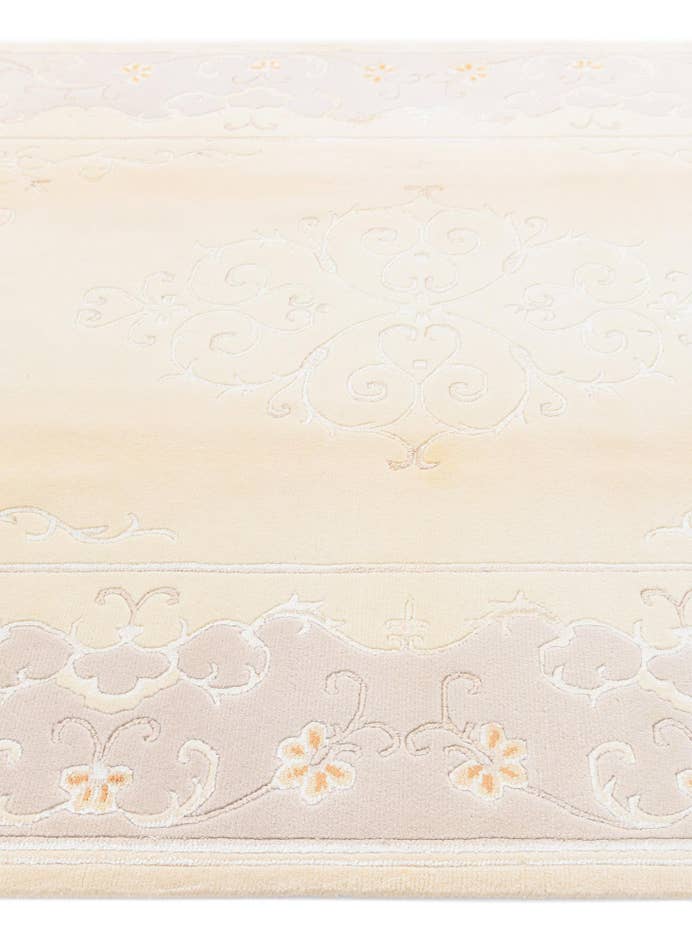 Detail image of 5' 8 x 7' 9 Darya Rug