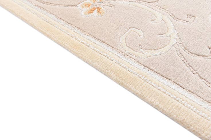 Detail image of 5' 8 x 7' 9 Darya Rug