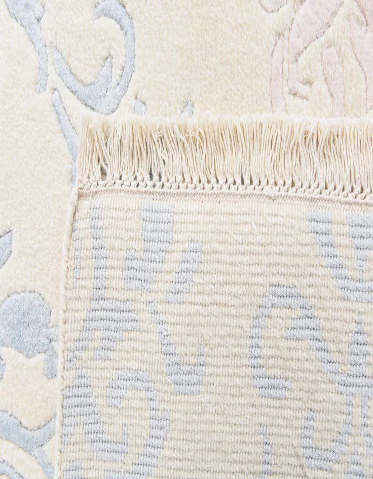 Detail image of 5' 7 x 7' 10  Hand Knotted Darya Rug