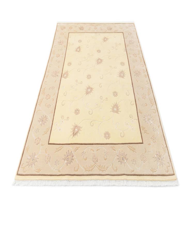 Detail image of 5' 8 x 7' 10  Hand Knotted Darya Rug