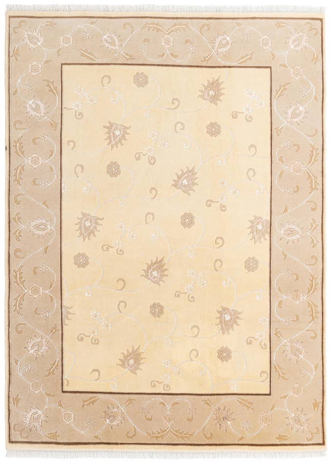 Detail image of 5' 8 x 7' 10 Hand Knotted Darya Rug