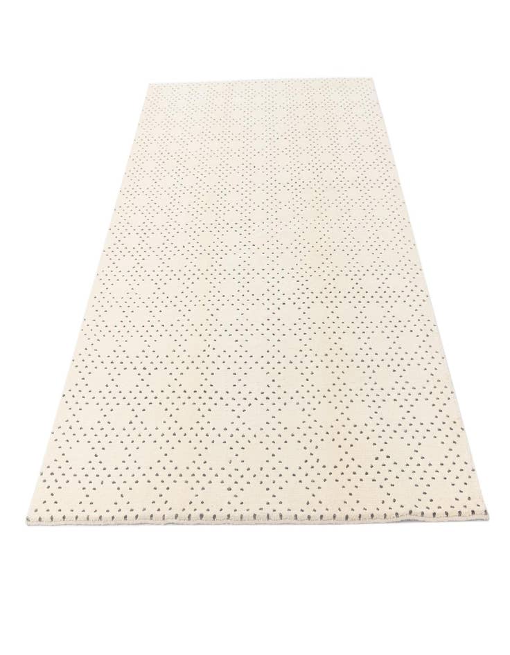 Detail image of 5' 7 x 7' 11 Darya Rug