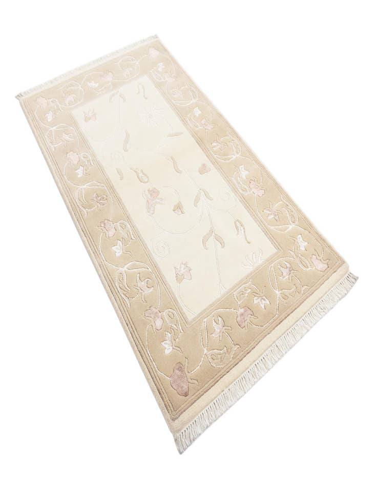 Detail image of 2' 11 x 5' 1  Hand Knotted Darya Rug