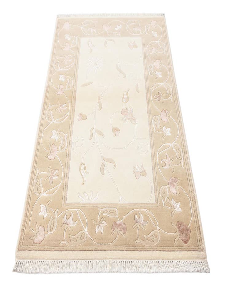 Detail image of 2' 11 x 5' 1  Hand Knotted Darya Rug