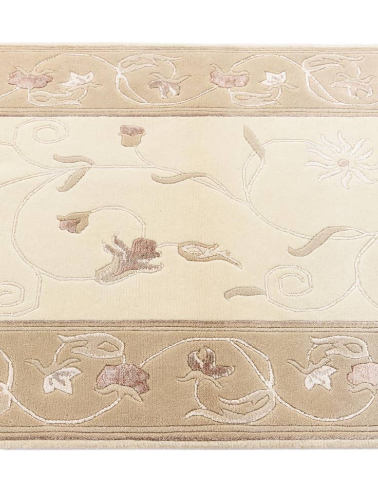 Detail image of 2' 11 x 5' 1  Hand Knotted Darya Rug