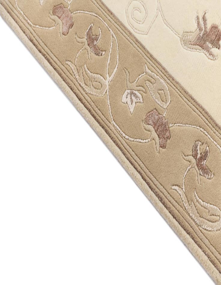 Detail image of 2' 11 x 5' 1  Hand Knotted Darya Rug