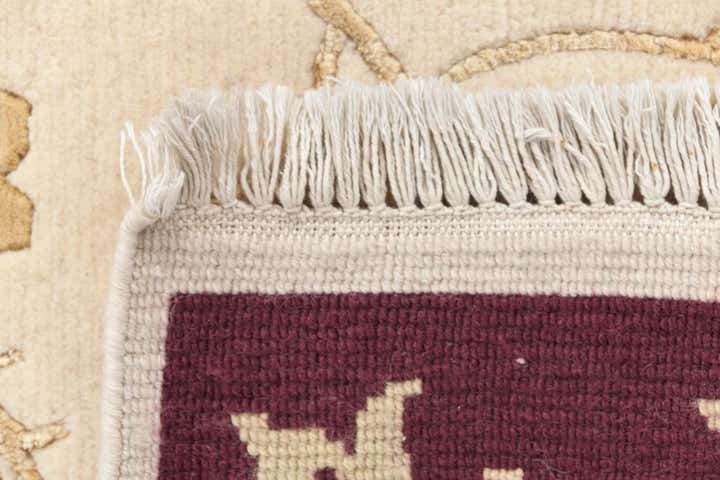 4' 7 x 6' 8 Darya Rug