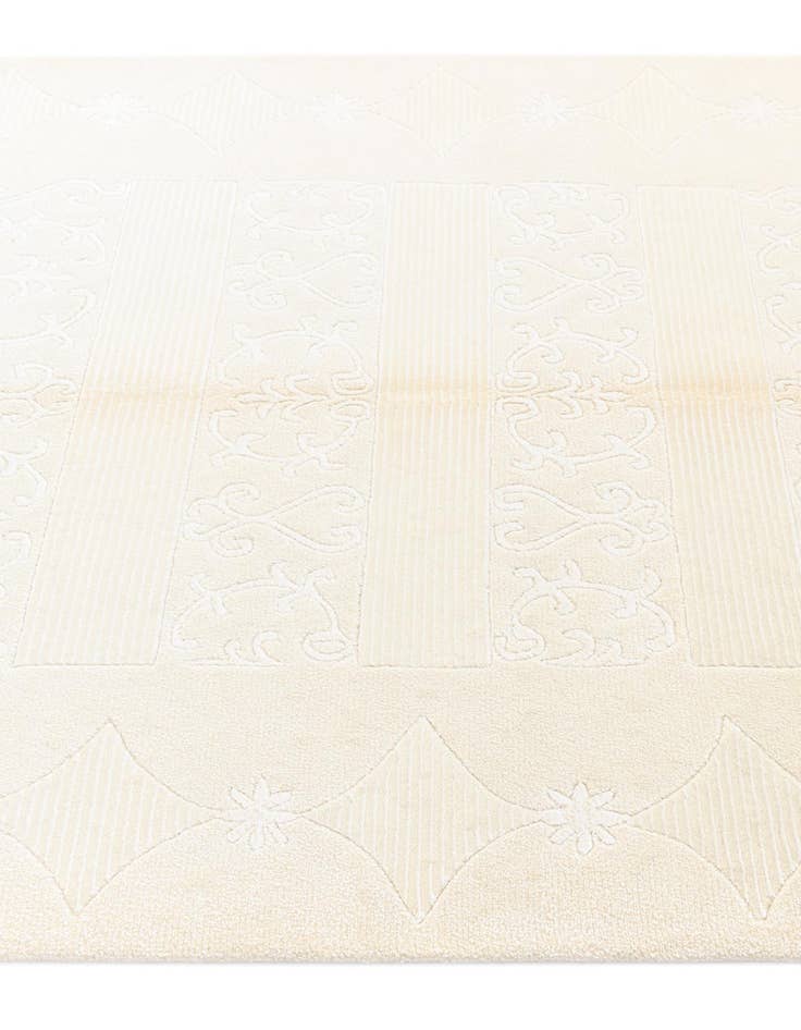 Detail image of 4' x 6' Darya Rug