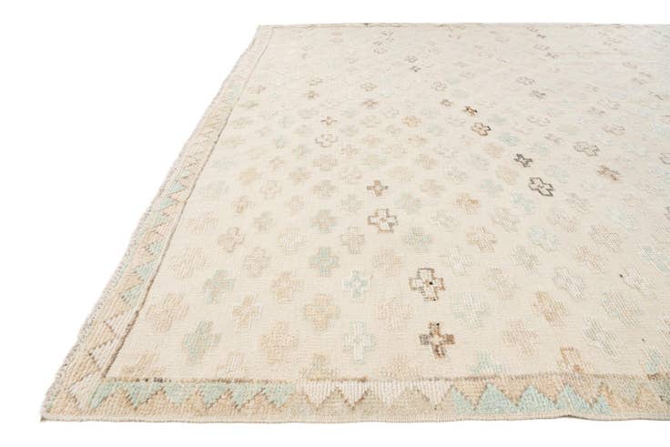 Detail image of 8' 5 x 9' 7 Hand Knotted Darya Wool Rug