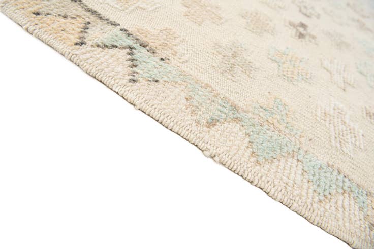 Detail image of 8' 5 x 9' 7 Hand Knotted Darya Wool Rug