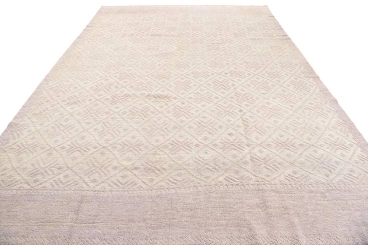 Detail image of 8' 10 x 13' Hand Knotted Darya Wool Rug