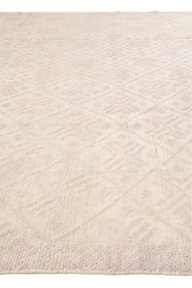 Detail image of 8' 10 x 13' Hand Knotted Darya Wool Rug