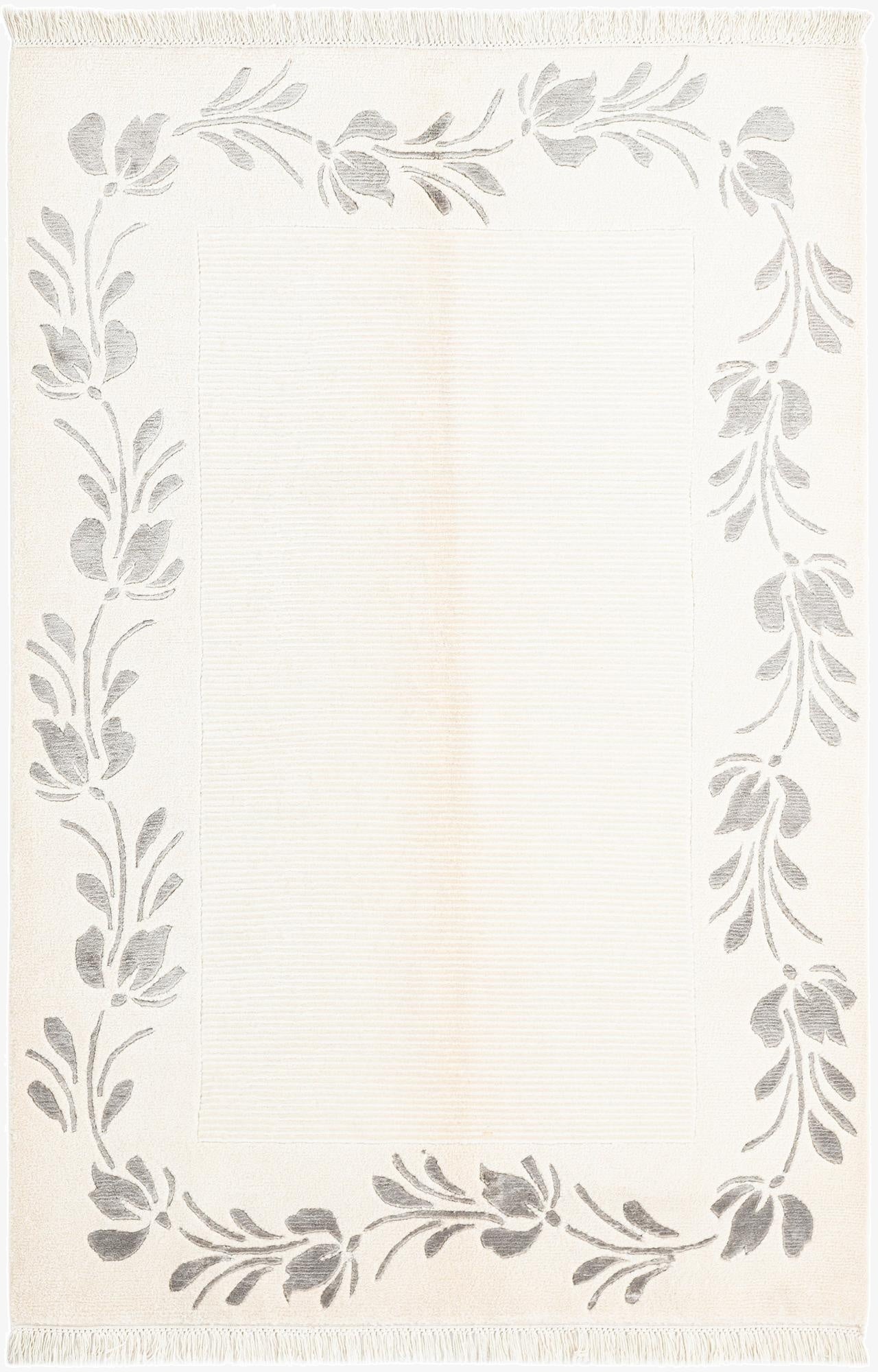 4' x 6' Darya Rug