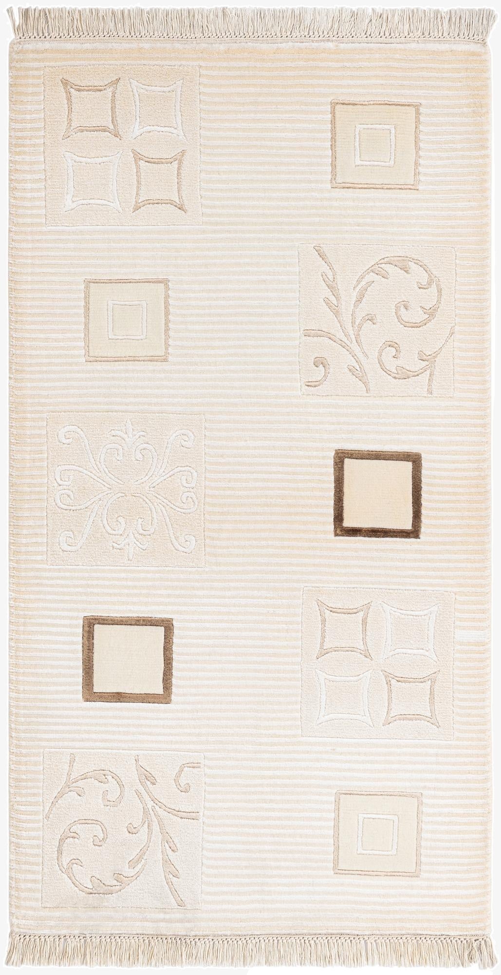 2' 8 x 4' 11  Hand Knotted Darya Rug