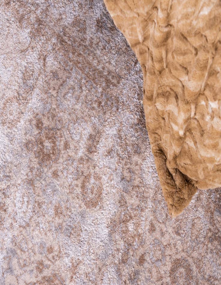 Detail image of 3' 3 x 5' 3 Estate Rug