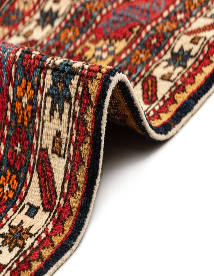 Detail image of 4' 8 x 6' 11 Ghashghai Rug