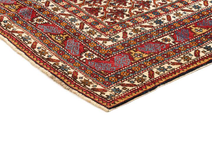 4' 8 x 6' 11 Ghashghai Rug