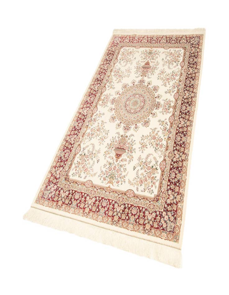 Detail image of 4' 9 x 7' 3 Ghom Design Rug