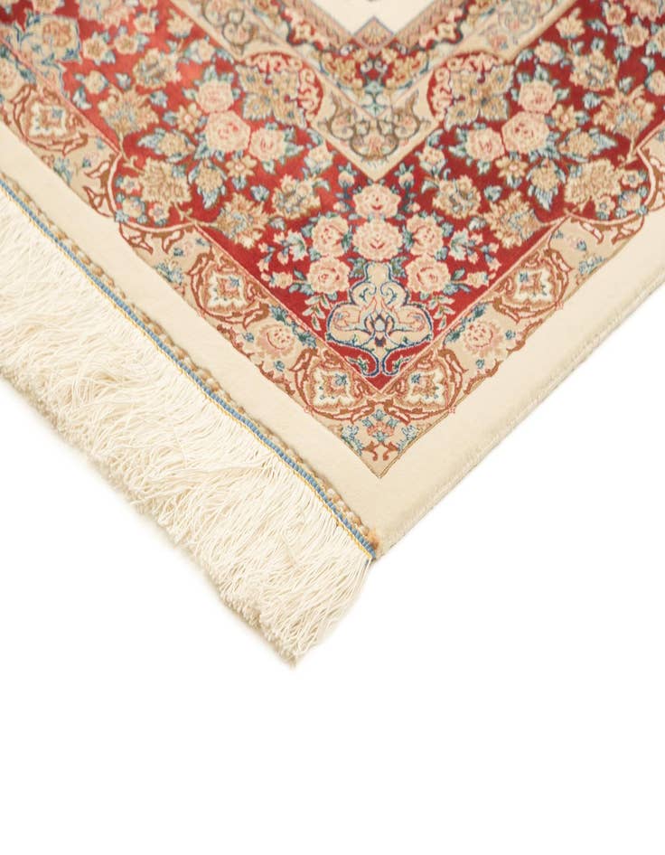 Detail image of 4' 9 x 7' 2 Ghom Design Rug