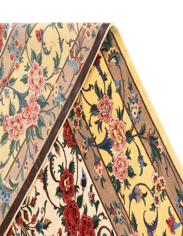 Detail image of 9' 10 x 13' 5 Ghom Wool Rug