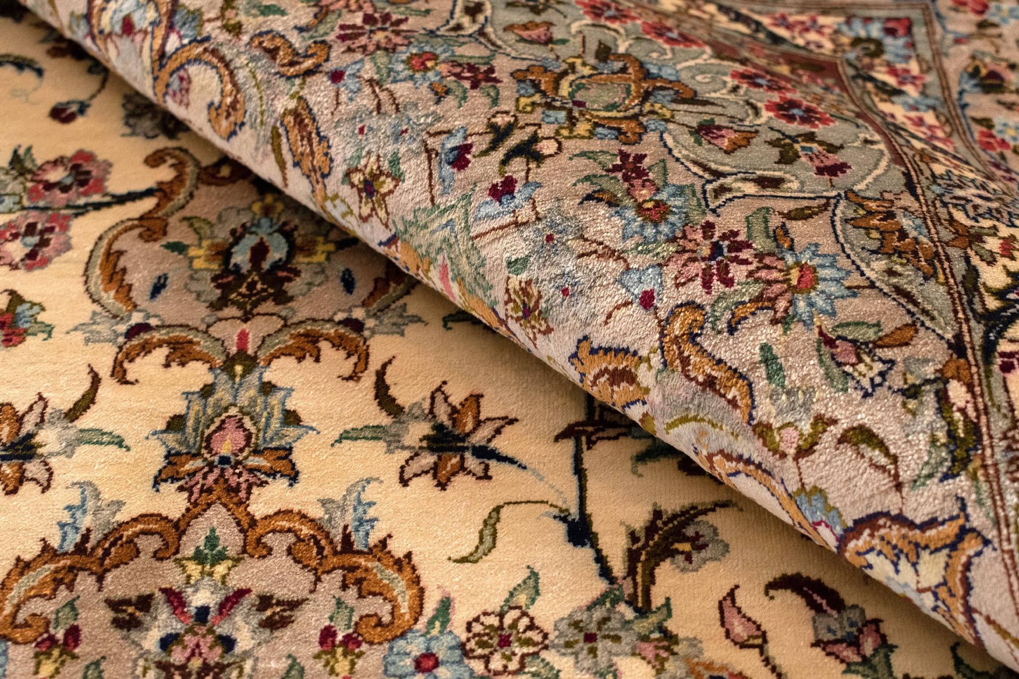 4' 3 x 6' 7 Ghom Silk Rug