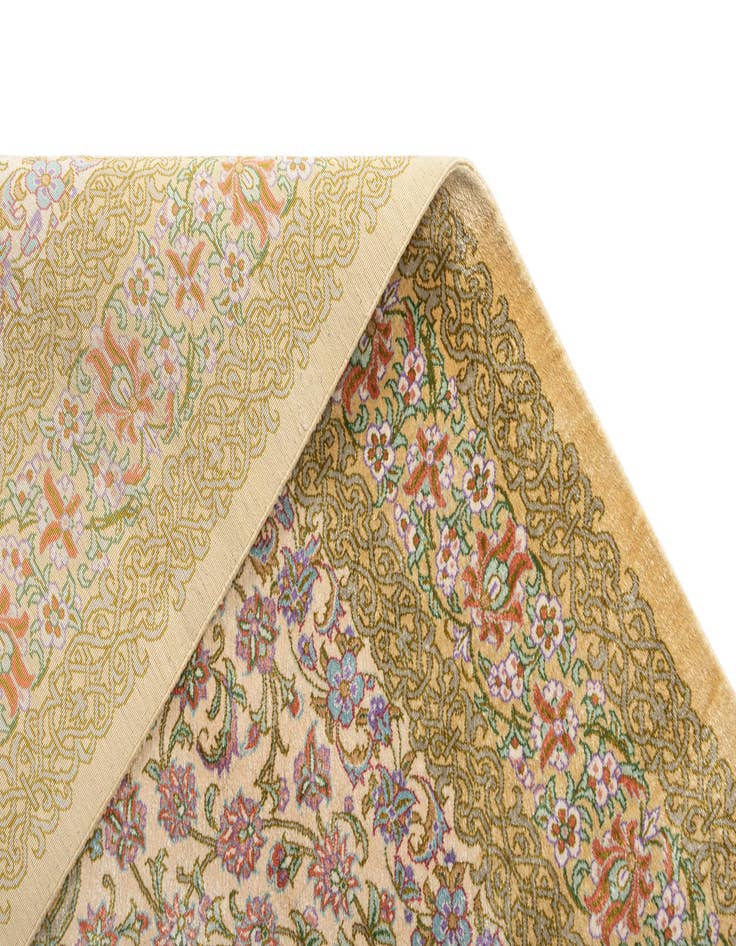 Detail image of 2' 8 x 4' 2 Ghom Silk Rug