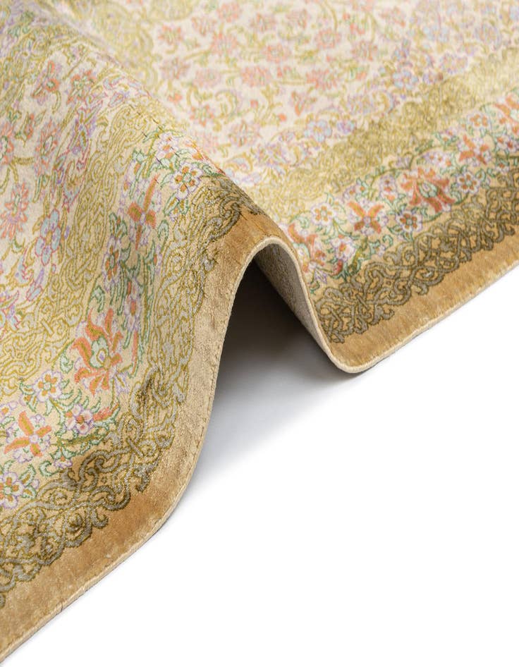 Detail image of 2' 8 x 4' 2 Ghom Silk Rug