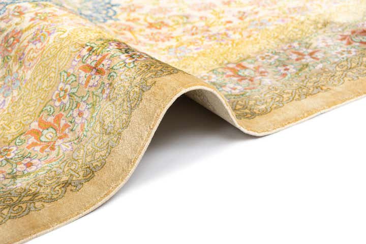 2' 7 x 4' Ghom Silk Rug