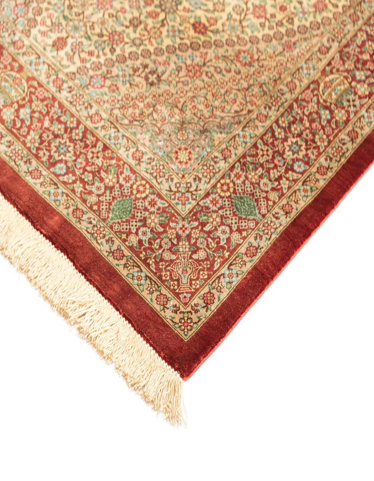 Detail image of 2' 7 x 4' Ghom Silk Rug