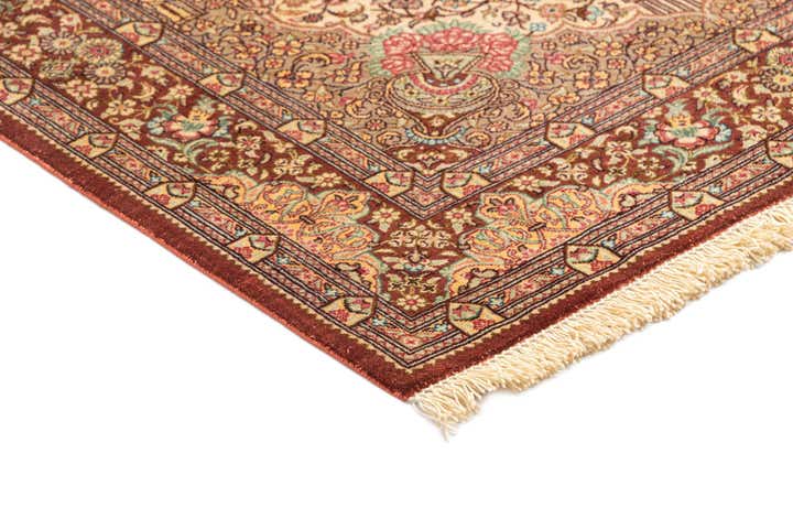 2' 7 x 4' 1 Ghom Silk Rug