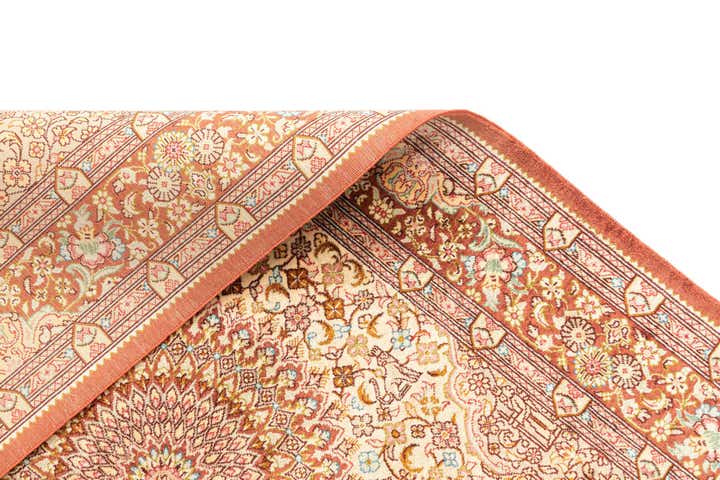 2' 7 x 4' 1 Ghom Silk Rug