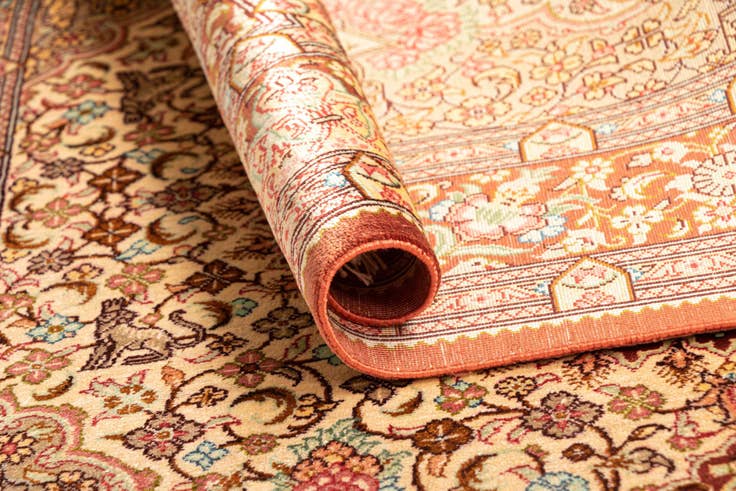 Detail image of 2' 7 x 4' 1 Ghom Silk Rug