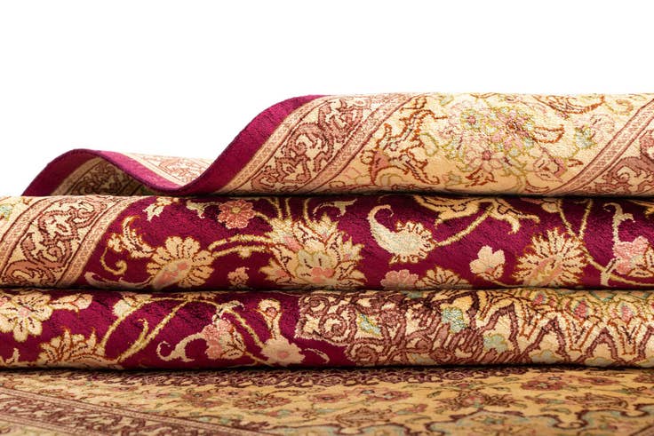 Detail image of 4' 3 x 6' 7 Ghom Silk Rug