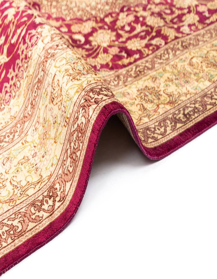 Detail image of 4' 3 x 6' 7 Ghom Silk Rug