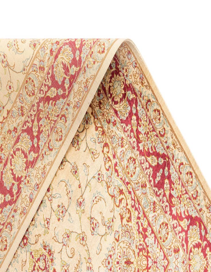 Detail image of 3' 4 x 4' 11 Ghom Silk Rug