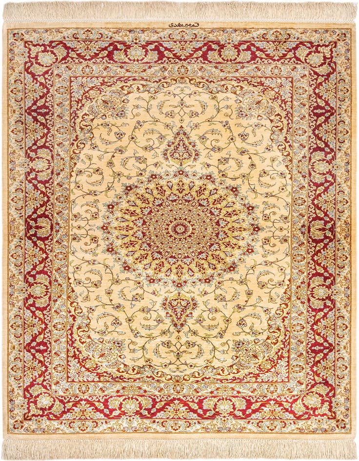 Detail image of 3' 4 x 4' 11 Ghom Silk Rug