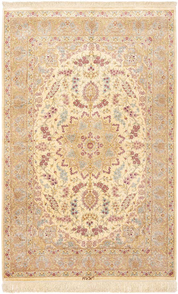 Detail image of 4' 4 x 6' 7 Ghom Silk Rug