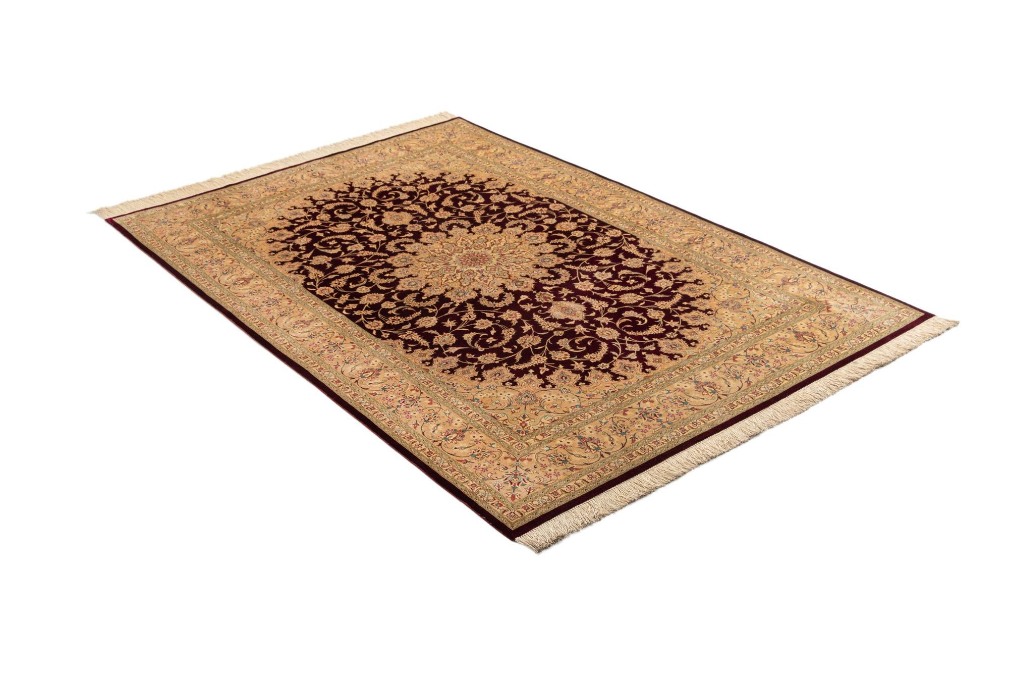 4' 4 x 6' 9 Ghom Silk Rug