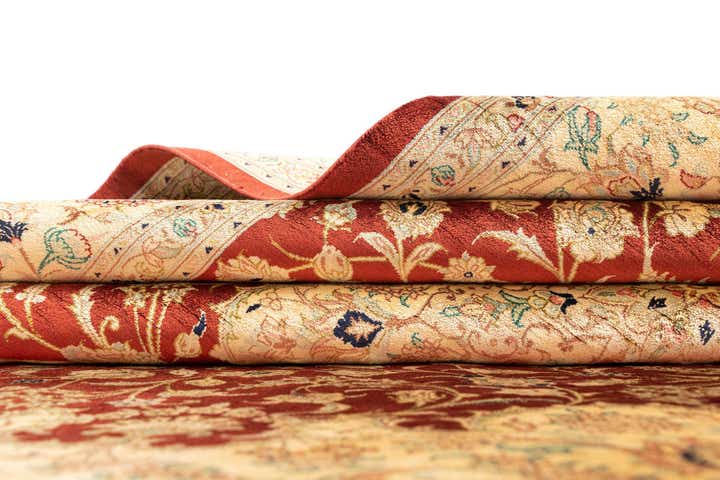 4' 6 x 6' 6 Ghom Silk Rug