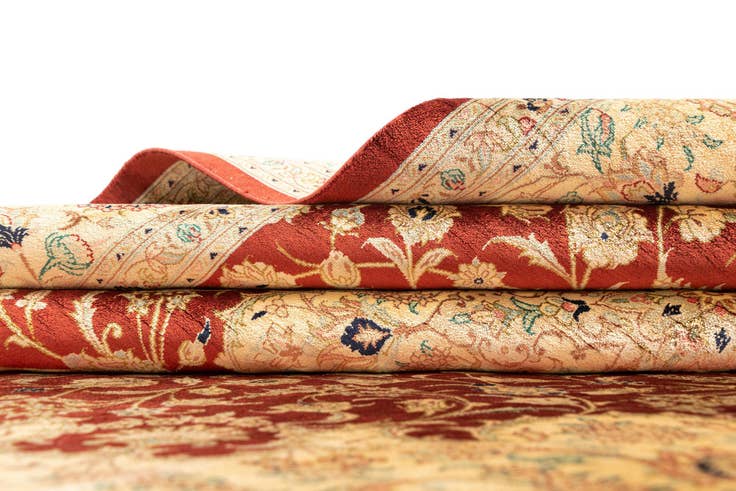 Detail image of 4' 6 x 6' 6 Ghom Silk Rug