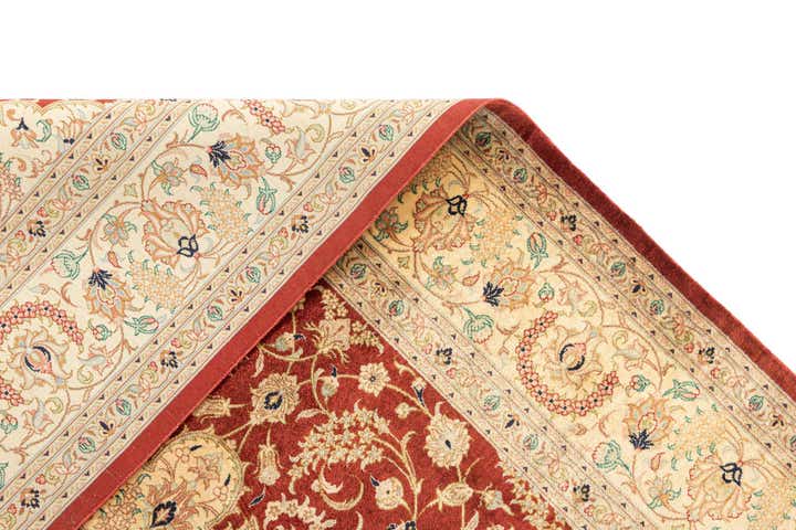 4' 6 x 6' 6 Ghom Silk Rug