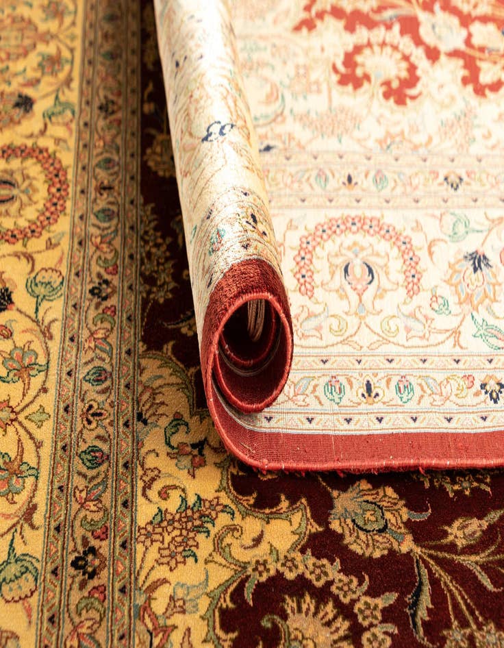 Detail image of 4' 6 x 6' 6 Ghom Silk Rug