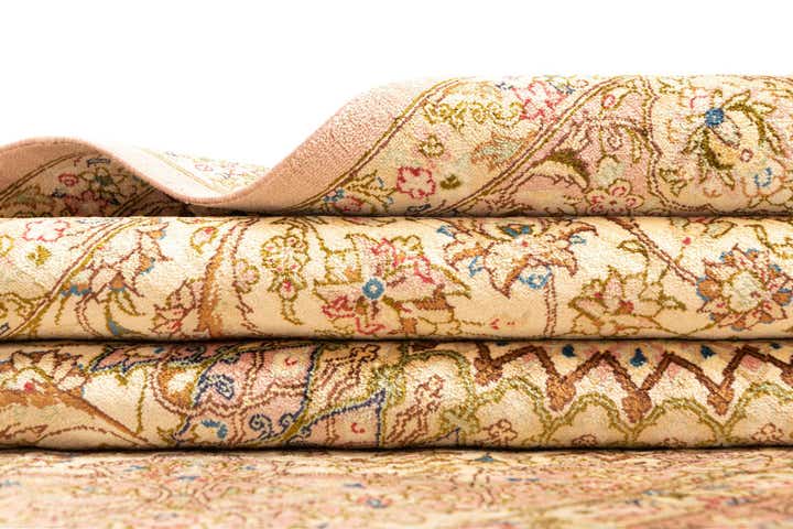 4' 3 x 6' 4 Ghom Silk Rug