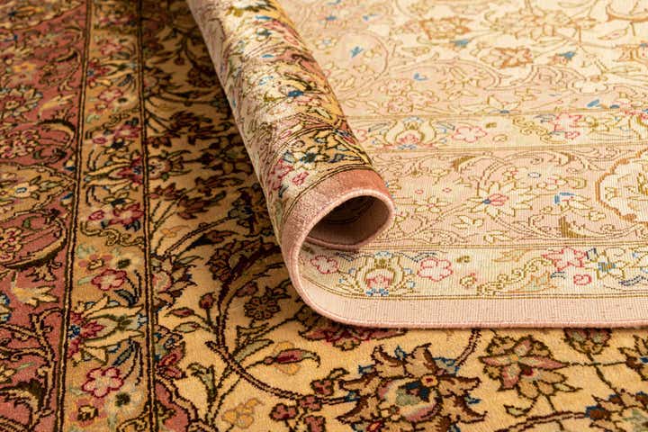4' 3 x 6' 4 Ghom Silk Rug