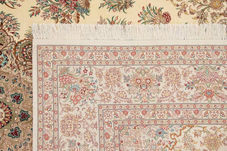 Detail image of 6' 6 x 9' 10 Hand Knotted Ghom Silk Persian Rug