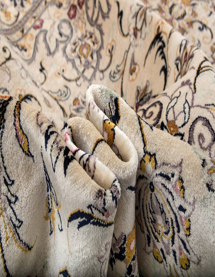 Detail image of 9' 8 x 13' 5 Ghom Silk Rug