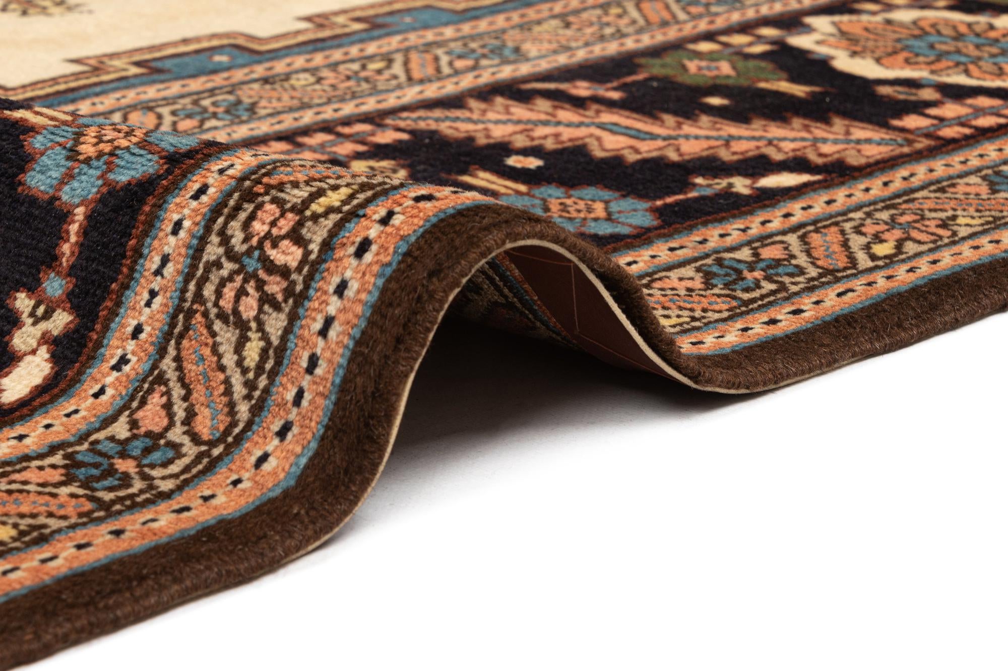 9' 9 x 10' 11 Hamedan Wool Rug