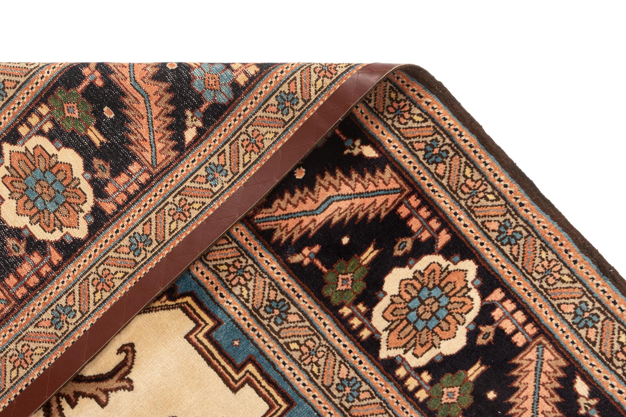 9' 9 x 10' 11 Hamedan Wool Rug