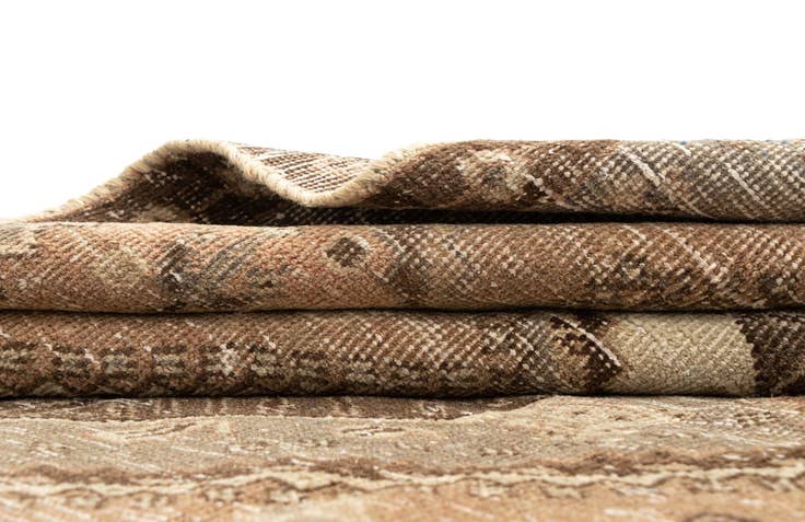 Detail image of 4' 2 x 6' 1 Hamedan Wool Rug