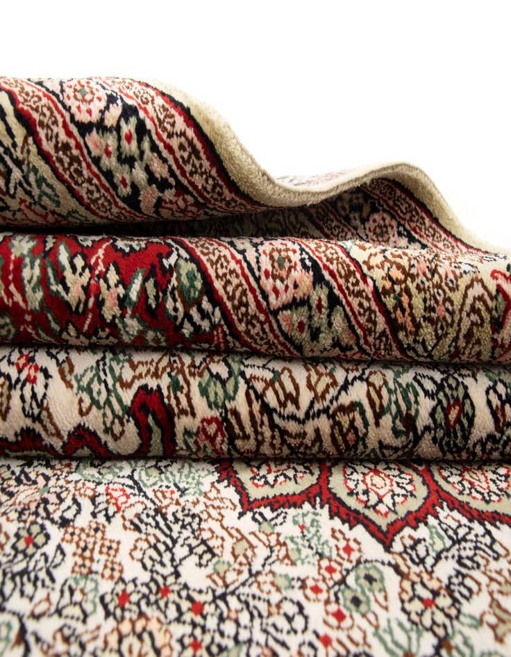 Detail image of 2' 11 x 4' 11  Hand Knotted Hereke Rug